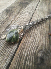 Load image into Gallery viewer, May Flower Wand