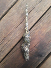 Load image into Gallery viewer, Moss Folk Wand
