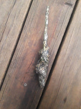Load image into Gallery viewer, Moss Folk Wand
